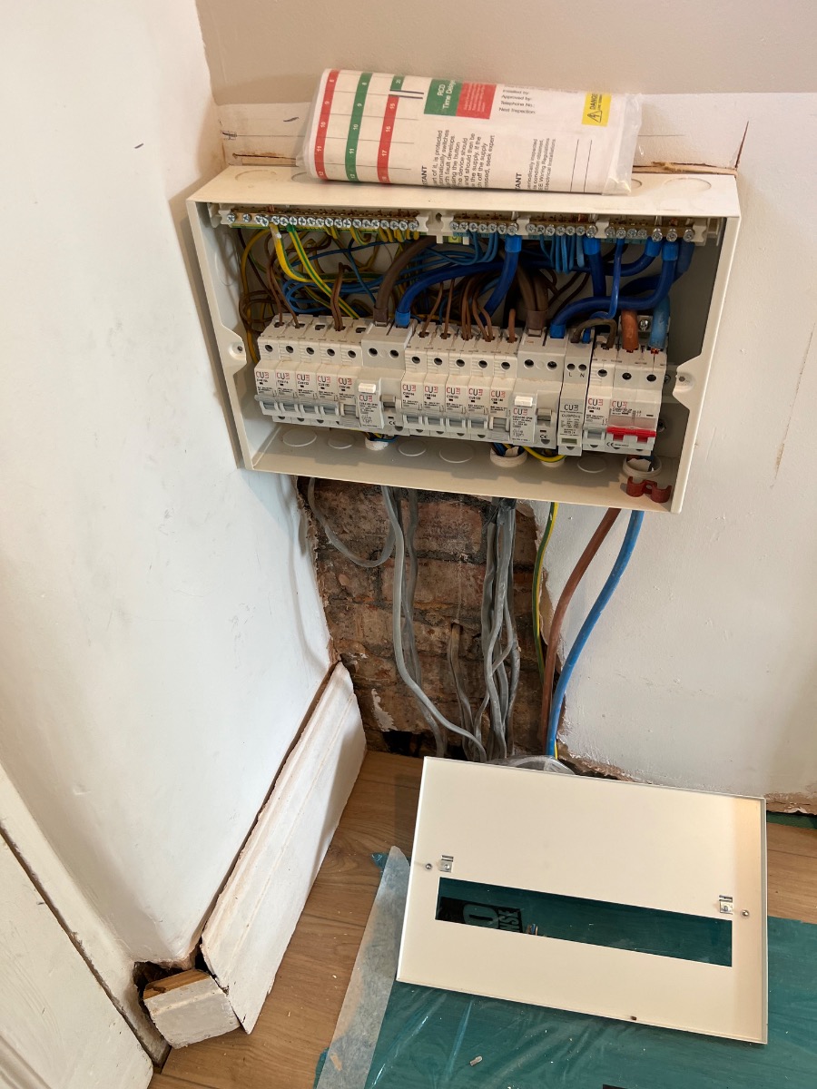 Electrician: Image 44